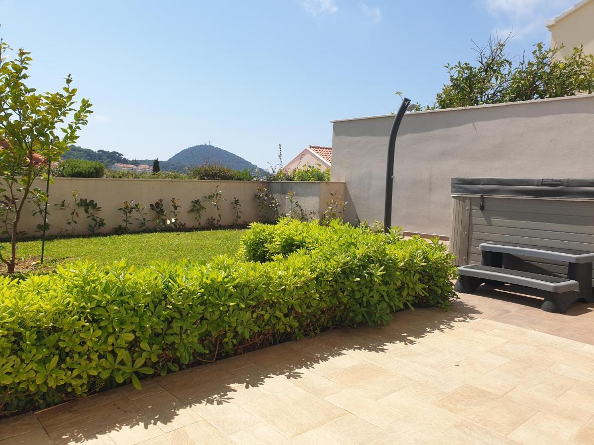 Abelia, Two Terraces, Hot Tub, Free Parking Apartment Dubrovnik Bagian luar foto